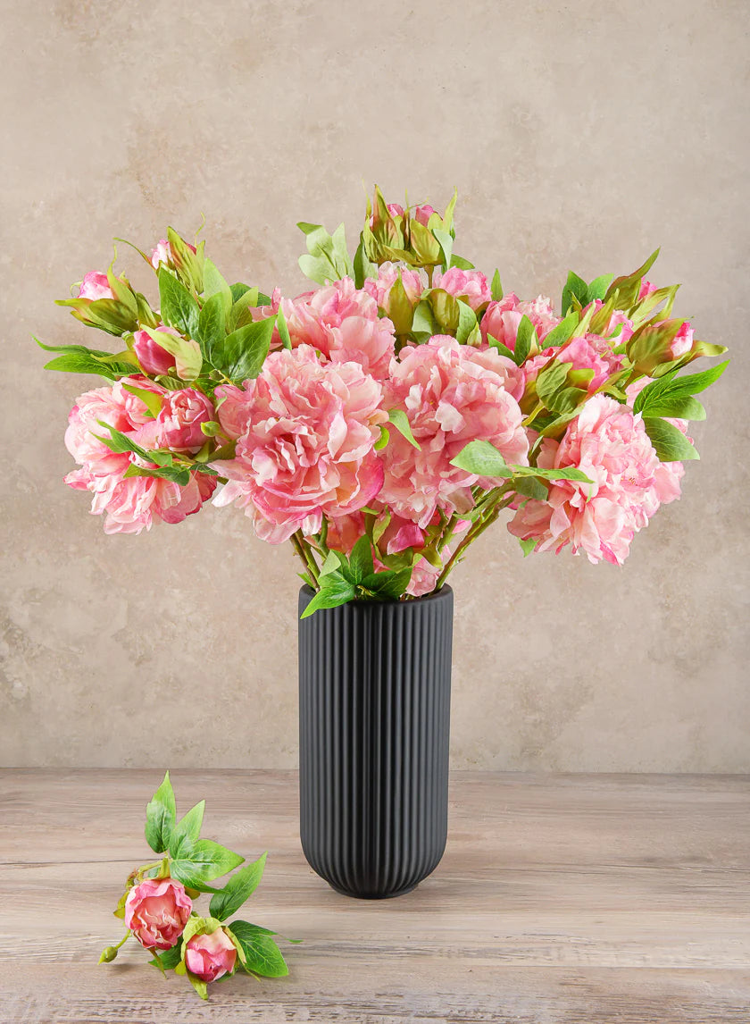 9.5in Tall Oslo Black Vase, Medium Decor Jamali-garden