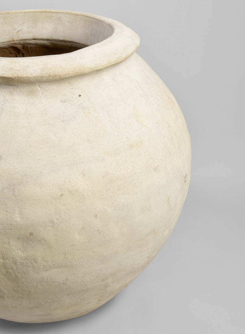 Petra Aged White Wash Fishbowl Planter Decor Jamali-garden