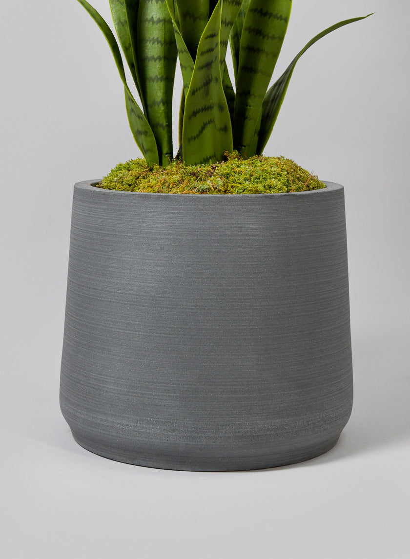 Alaric Gray Fiber Planter Decor Jamali-garden