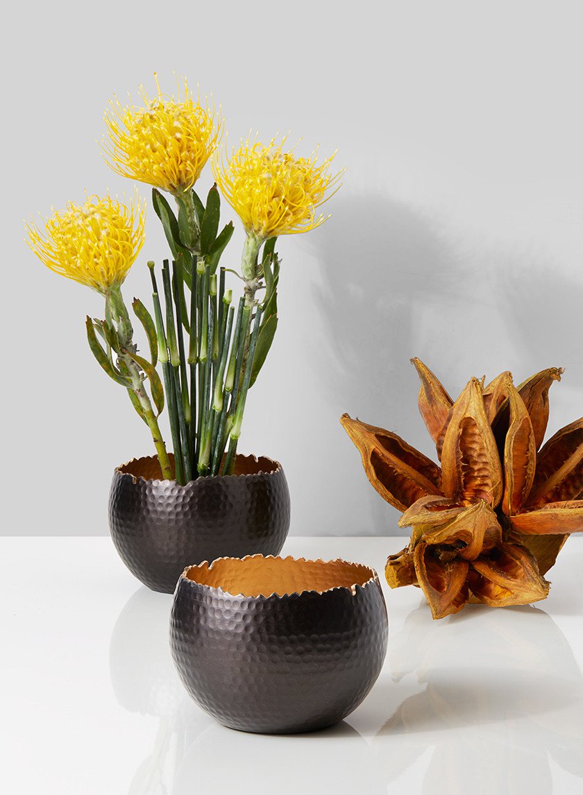 Hammered Brown Iron Egg Bowl Decor Jamali-garden