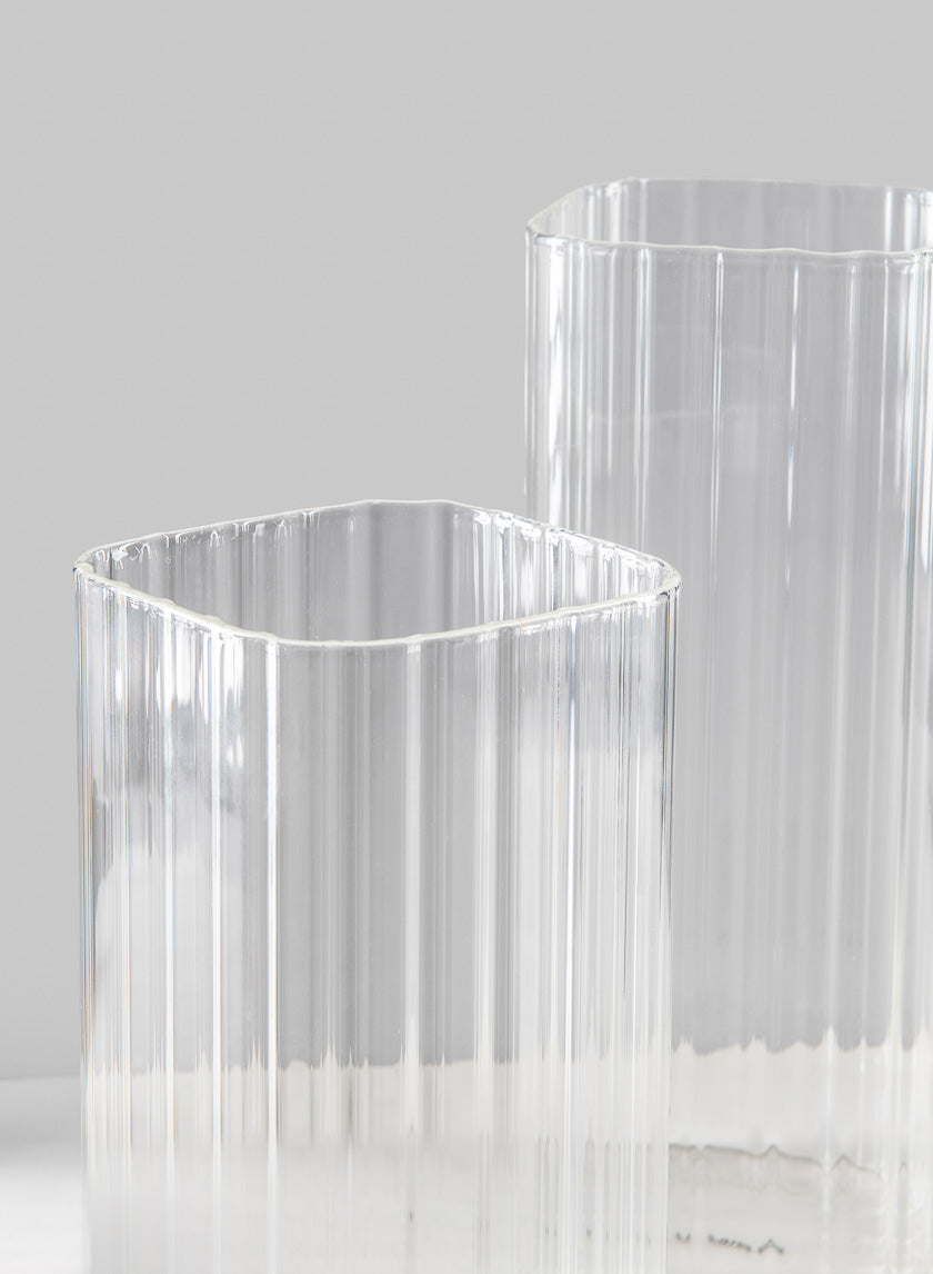 8in Tall Vendome Rounded Square Ribbed Glass Vase Decor Jamali-garden