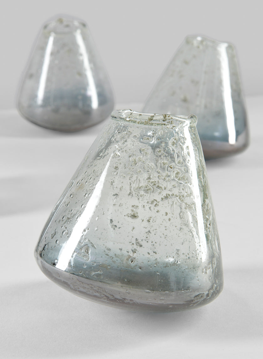 3.75in Tall Tilted Artisan Speckled Luster Smoke Glass Vase Decor Jamali-garden