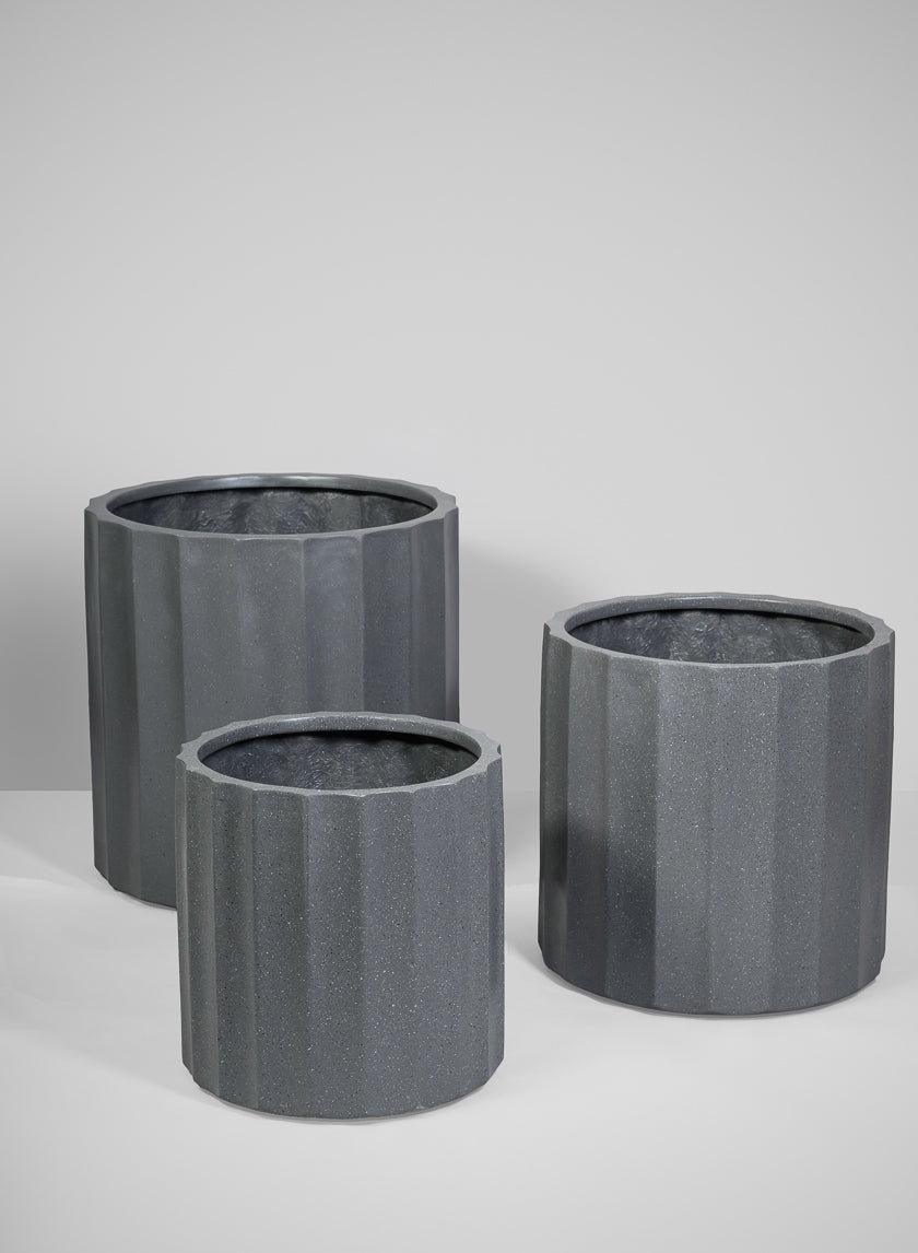 Oreon All Weather Light Weight Speckle Black Polyresin Cylinder Planters Decor Jamali-garden