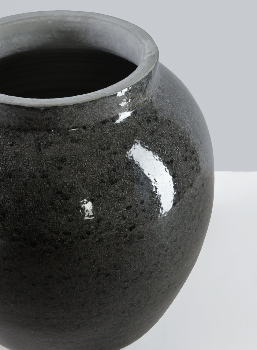 10.5in Tall Migos Gloss Black Ceramic Vase Decor Jamali-garden