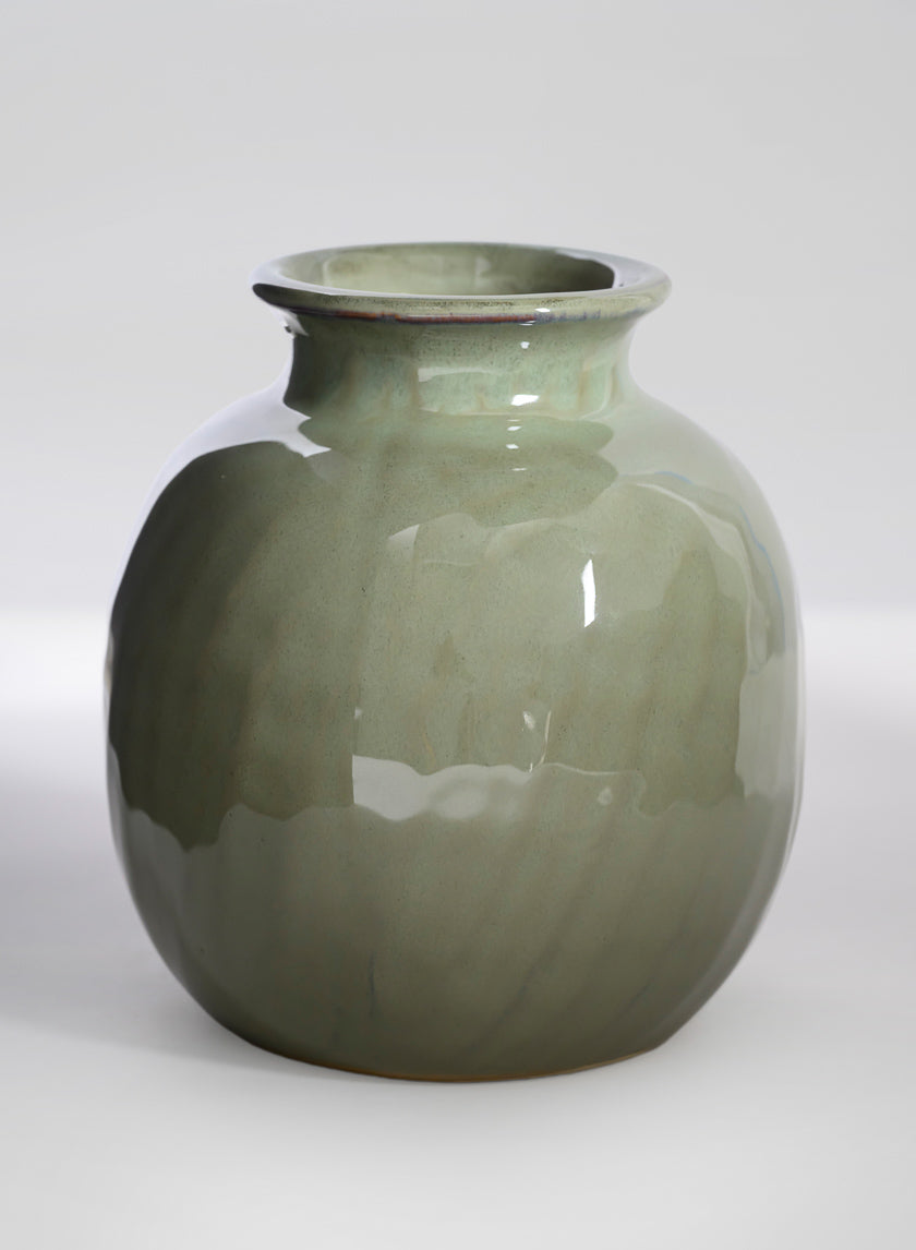 5.5in Tall Moss Green Glaze Ceramic Fuji Deco Vase Decor Jamali-garden