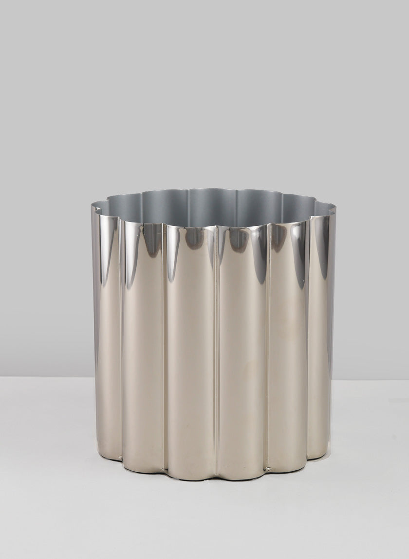 6in Tall Nuage Silver Stainless Steel Vase Decor Jamali-garden
