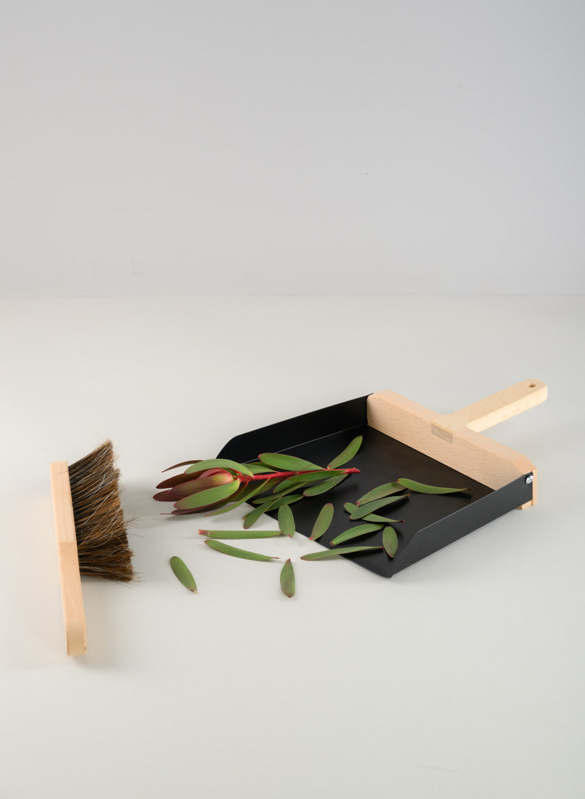 Dust Pan &amp; Brush Set - With Magnets Decor Jamali-garden
