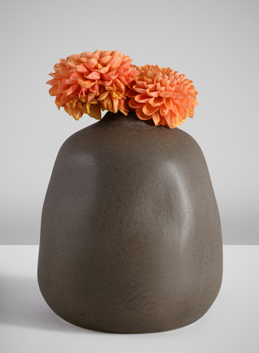 7.5in Tall Atelier Nature Tan Ceramic Vase Decor Jamali-garden