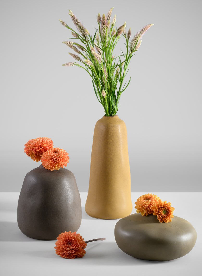7.5in Tall Atelier Nature Tan Ceramic Vase Decor Jamali-garden