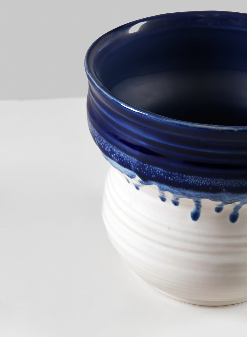 5.5in Tall Harami Running Blue Pot Decor Jamali-garden