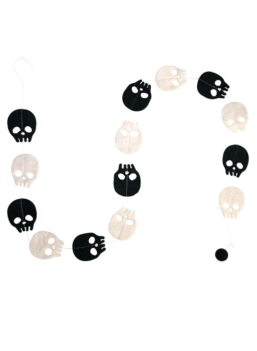 5ft Black &amp; White Felt Skull Garland Decor Jamali-garden