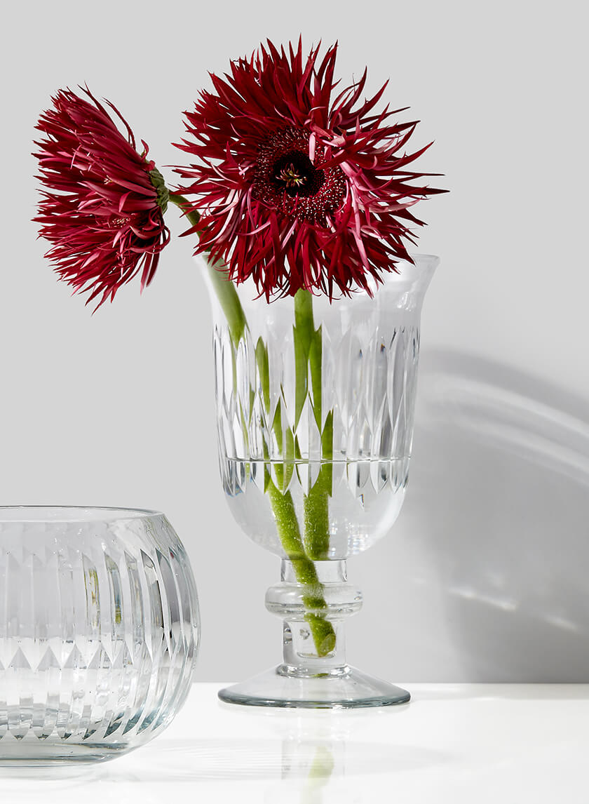 7.25in Tall Arrow Stripe Etched Trumpet Pedestal Glass Vase Decor Jamali-garden