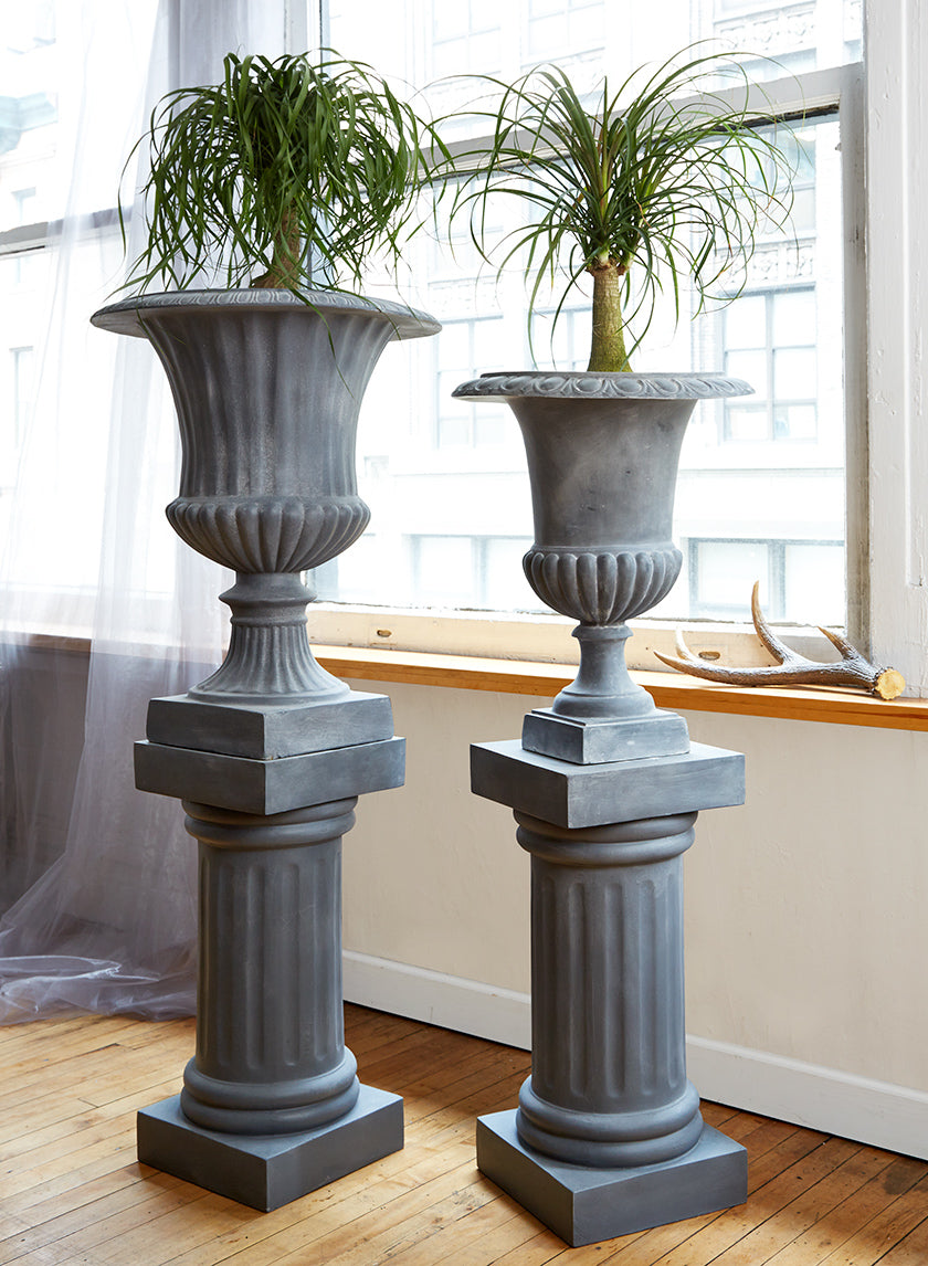18in Tall Zinc Urn Decor Jamali-garden