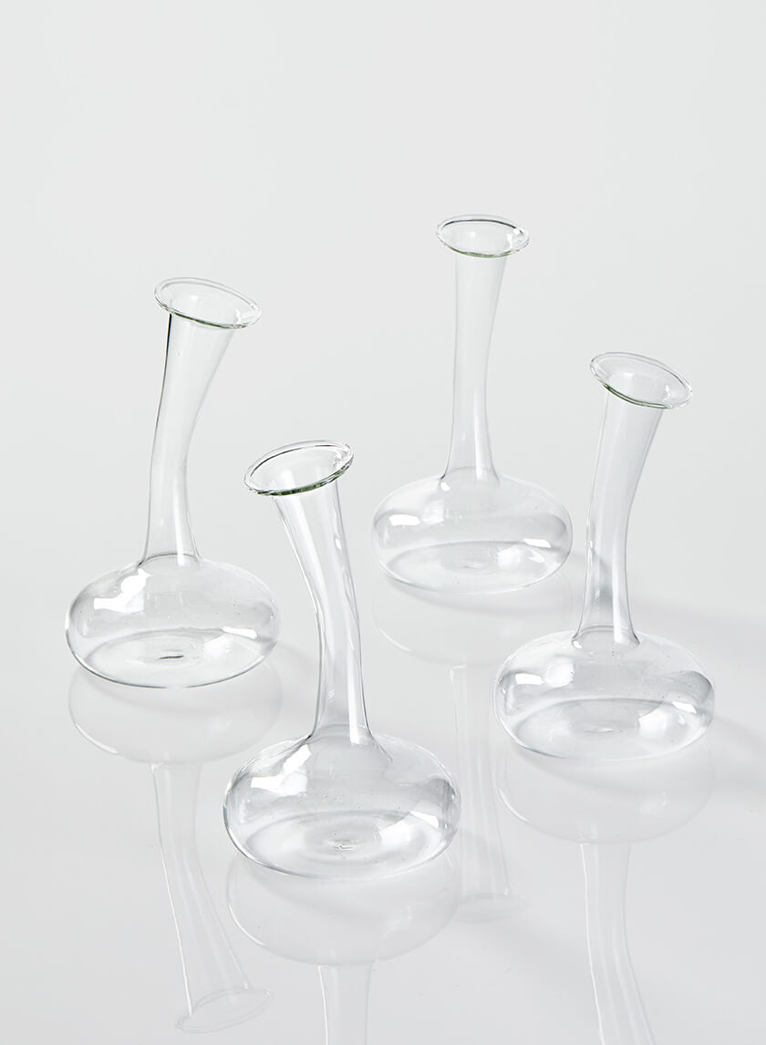 5.5in Tall Lampoon Glass Bud Vase Decor Jamali-garden